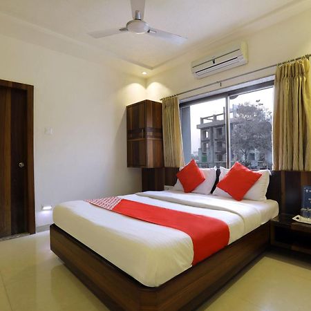 Collection O Satyan Inn Shirdi Exterior foto
